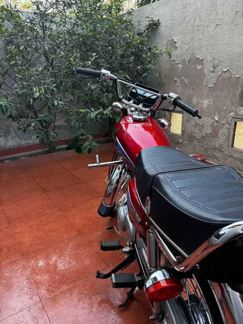 Honda 125 CG 2006 model bike hundred percent theek hai argent for sale