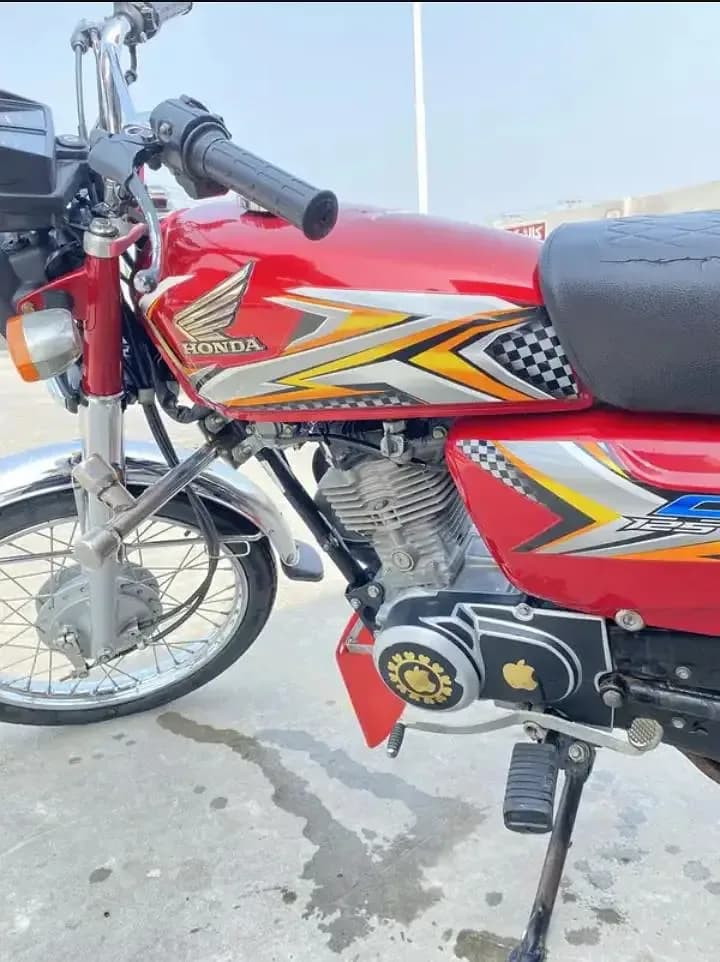 Honda 125 new condition 2025.6