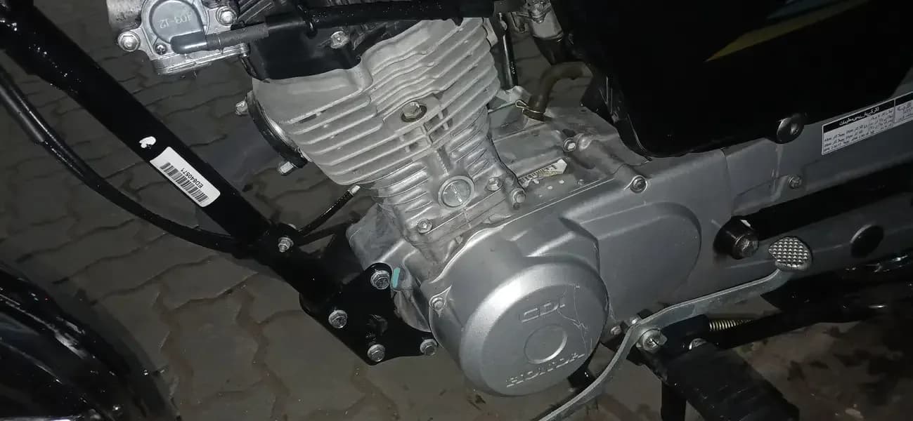 i want tou sale my bike honda cg 125 bilkul new condition hai.