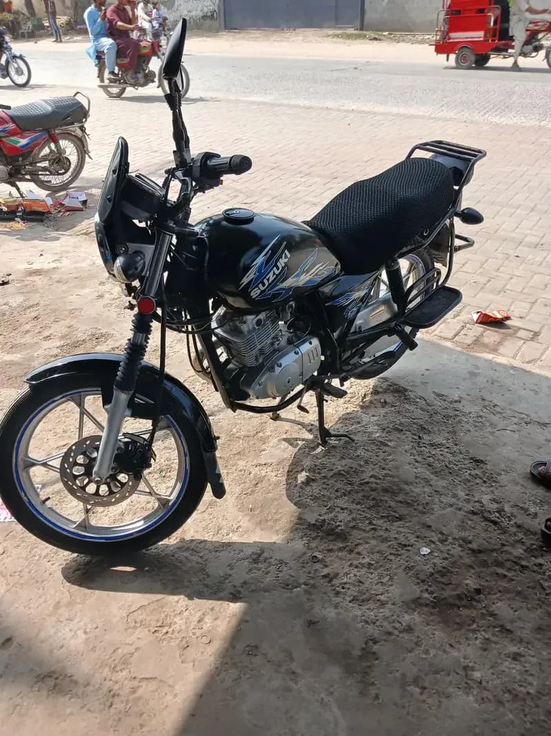 Suzuki GS 150 SE Model 2021 | Self Start | Excellent Condition